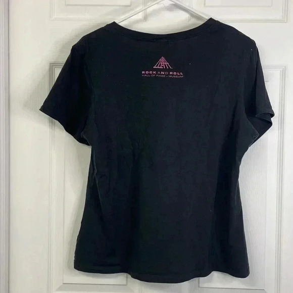 Rock and Roll Hall of Fame LOVE Womens Tshirt Size Large - Picture 5 of 5